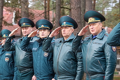 Быть честными и добросовестными. Клятву лицеиста МЧС дали 77 ребят