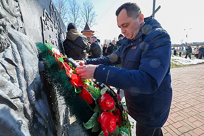 Память нетленна. В Витебске отдали дань уважения жертвам концлагерей