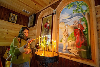 У православных верующих - Радуница