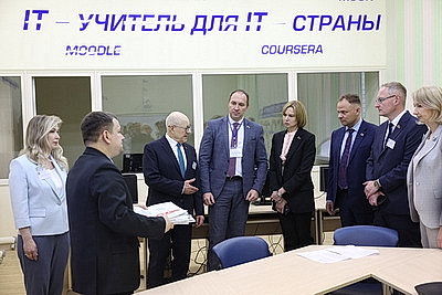 Централизованные испытания начались одновременно по всей стране