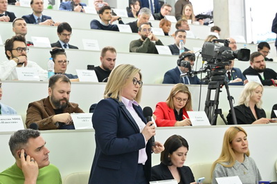 Лукашенко проголосовал на президентских выборах и провел пресс-конференцию для СМИ