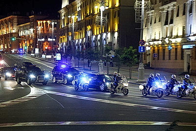 Президент Ирана возложил венок к монументу Победы в Минске