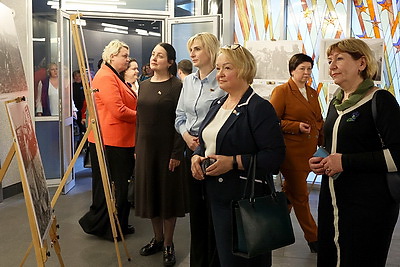 В Минске состоялась конференция \"Женское лицо Победы\"