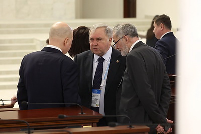 Сергеенко: абсолютное большинство населения Беларуси понимает, что судьбу страны решает ее народ
