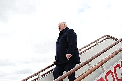 Лукашенко прибыл с рабочим визитом в Россию
