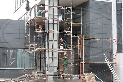 Высокие темпы без ущерба качеству. Как идет возведение новой больницы в Гродно