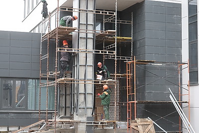 Высокие темпы без ущерба качеству. Как идет возведение новой больницы в Гродно