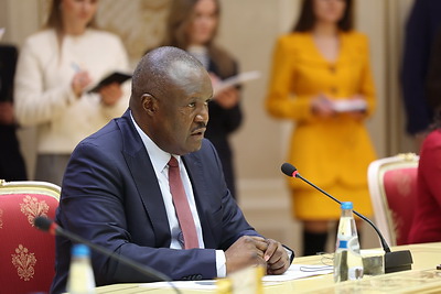 Лукашенко подтвердил делегации Панафриканского парламента готовность Беларуси сотрудничать с Африкой