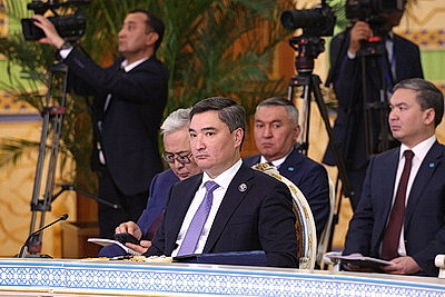 В Душанбе состоялось заседание Совета глав правительств СНГ в расширенном составе