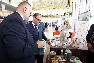 Каранкевич вручил премии правительства за достижения в области качества