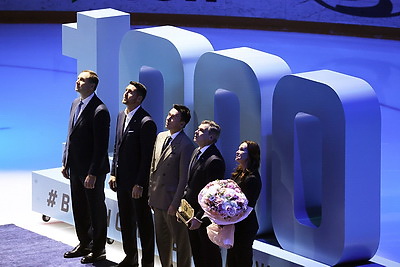 Минские динамовцы победили в тысячном матче Квартальнова и вышли в лидеры Запада