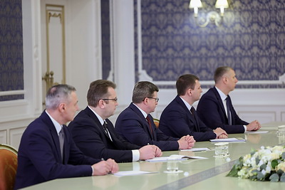 Промышленность, АПК, транспорт и строительство. Лукашенко сформировал оставшиеся блоки правительства