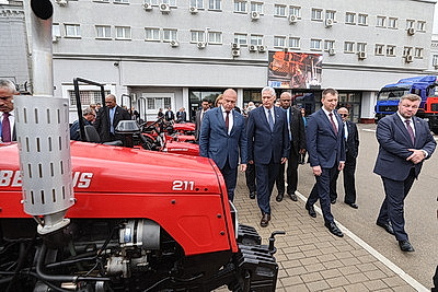 Президент Кубы посетил МТЗ