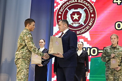 Здесь закаляется характер. Клуб \"Витязь\" в Витебске стал точкой притяжения для школьников, мечтающих о силовых вузах