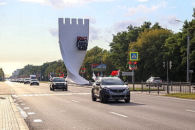 Брест присоединился к патриотическому автопробегу ко Дню народного единства