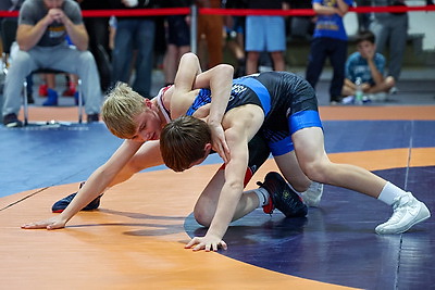 Более 200 борцов стали участниками отборочного этапа \"Лиги храбрых\" в Могилеве