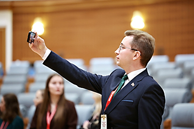 Дворец Независимости посетили молодые госслужащие