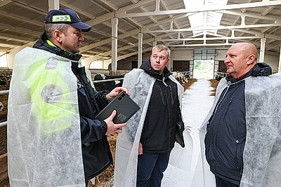 Рейдовая группа проверила предприятия АПК Лиозненского района