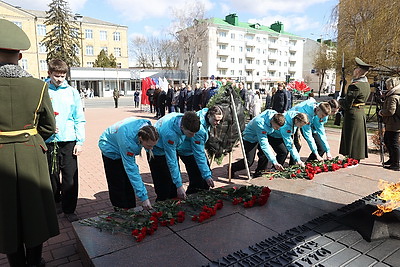 Мемориальную доску непокоренной подпольщице и партизанке Розалии Фридзон открыли в Барановичах