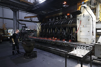 Трудоемкий и масштабный процесс. Какой путь проходит стеклобой до превращения в тару