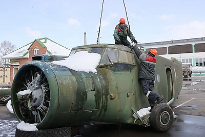 Крылья памяти. Новый мемориал в честь военных авиаторов обустраивают в Речице