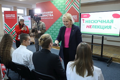 \"Из маленьких крупиц складываются достижения\". О чем говорили на \"НЕскучной НЕлекции\" в Гродненском медколледже