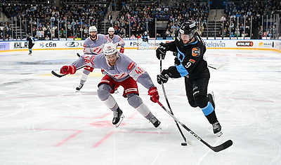 Хоккеисты минского \"Динамо\" отправили шесть безответных шайб в ворота \"Спартака\"