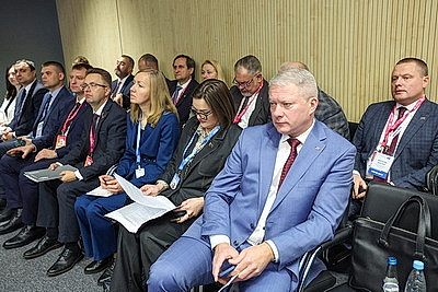 \"ИННОПРОМ. Беларусь\" продолжает работу