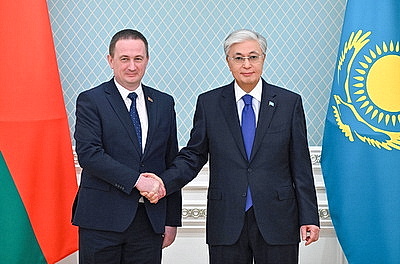 Турчин прибыл с официальным визитом в Казахстан