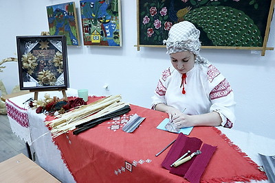 Посвященная украшениям икон областная выставка-конкурс открылась в Витебске