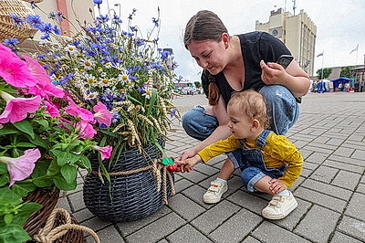 \"Вішнёвая квецень сяброўства\". Гала-концерт ягодного фестиваля прошел в Глубоком