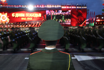 Военный парад по случаю 80-летия Победы прошел у стелы \"Минск - город-герой\"