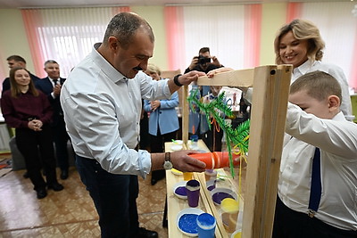 Подарки от большой олимпийской семьи вручили особенным детям из Светлогорска