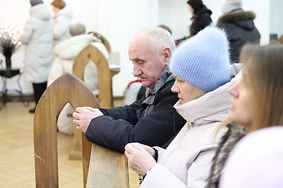 Рождественские службы проходят в католических храмах