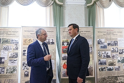 МИД и Академия управления при Президенте заключили соглашение о сотрудничестве