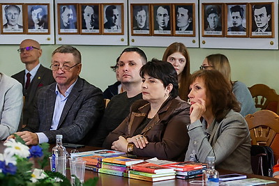 На \"Лістападзе\" состоялась презентация книги \"Смотри и помни. Великая Отечественная война в белорусском кино\"