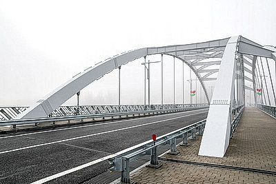 Лукашенко в Мозыре открыл обновленный мост через Припять