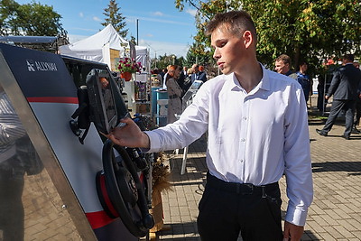Более 160 тыс. учащихся сядут за парты 1 сентября в Минской области