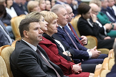 Кочанова: в Беларуси приняты серьезные решения по поддержке пожилых, работников соцсферы