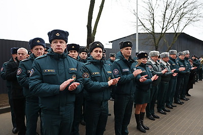 Спасатели и ветераны МЧС получили ключи от новых квартир в Минске