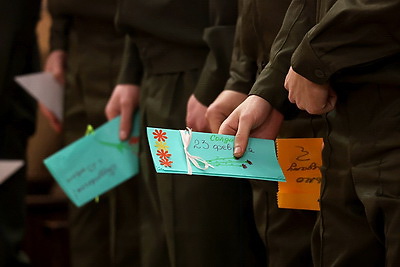 Детские пожелания военным. В Минске стартовала республиканская акция \"Мое письмо солдату\"