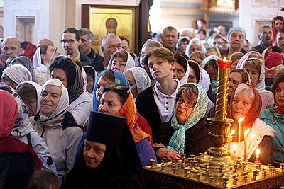 Крестный ход и божественная литургия в честь 125-летия Гродненской епархии прошли в Гродно
