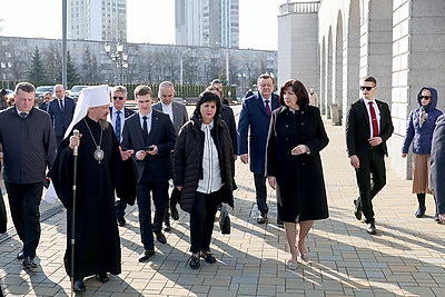 Парламентская делегация Республики Сербской посетила Храм-памятник в честь Всех Святых