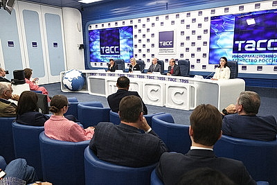 В Москве стартовал международный медиатур \"Дорогами Победы\"