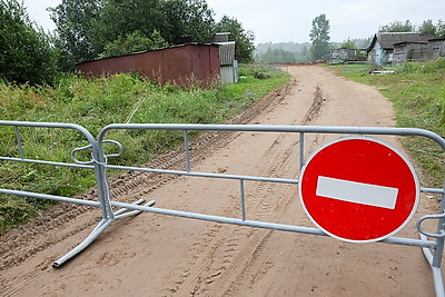 Как в Витебске устраняют последствия обвала берега Западной Двины