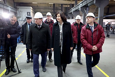 Кочанова ознакомилась с производством металлоконструкций в Новополоцке