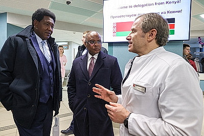 Парламентская делегация Кении посетила МНПЦ хирургии, трансплантологии и гематологии и МТЗ
