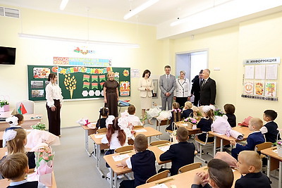 После реконструкции открылась одна из старейших школ Минска на ул.Красноармейской