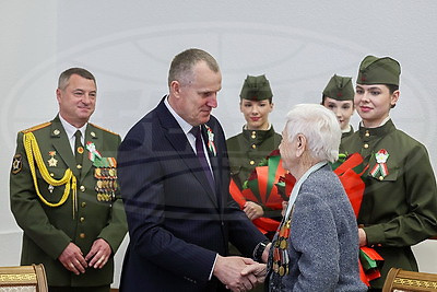 \"С годами мы все острее ощущаем значение этого великого дня\". Исаченко о благодарности ветеранам за подвиг