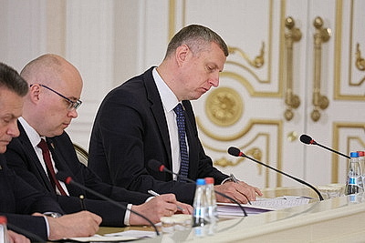 Лукашенко провел совещание с руководством Администрации Президента